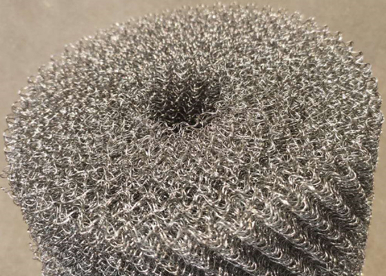 幅600mm 99%フィルター ステンレス鋼のフィルタ・ガーゼの高精度6mmの穴